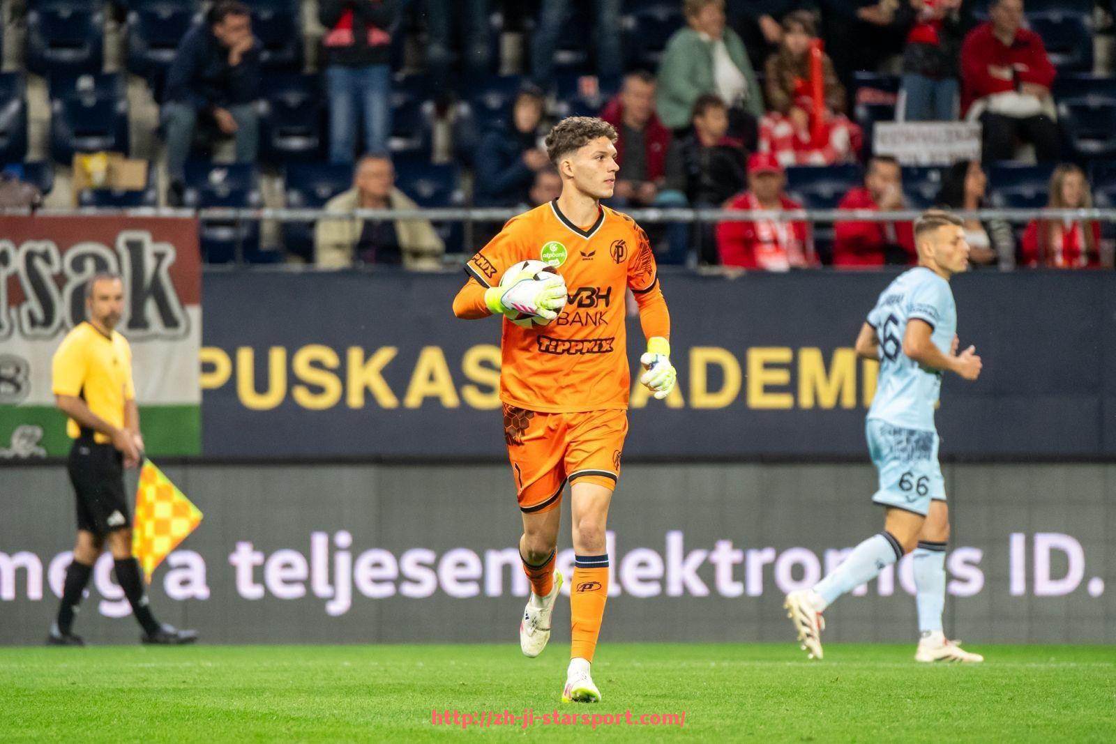 星空体育app-西甲联赛2017至2018赛季巴萨表现