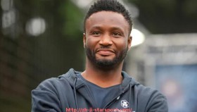 星空体育app-法甲经典逆转比赛回顾及战术调整亮点