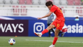 星空体育app-2023年NBA季后赛中国王队时隔多年重返季后赛受到球迷热烈欢迎